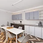 Boardinghouse 아파트호텔 케베라어