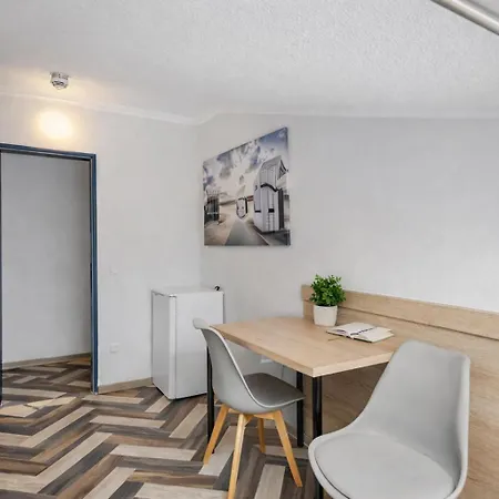 Boardinghouse 3* كيفالير